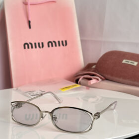 MIU MIU SMU 58Y Sunglasses