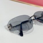 ⁦MIU MIU MU 175AV Sunglasses⁩ – תמונה ⁦3⁩