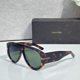 tom ford FT1044