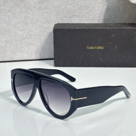 tom ford FT1044