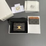 ⁦CELINE WALLET 9.5×7.5×3cm⁩ – תמונה ⁦4⁩