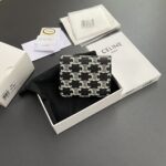 ⁦CELINE WALLET 10.5×9×3cm⁩ – תמונה ⁦2⁩
