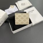 ⁦CELINE WALLET 10.5×9×3cm⁩ – תמונה ⁦2⁩