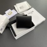 ⁦CELINE WALLET 10.5×9×3cm⁩ – תמונה ⁦2⁩