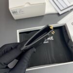 ⁦CELINE CARD HOLDER 11×7.5cm⁩ – תמונה ⁦4⁩