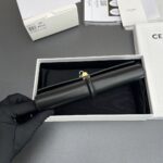 ⁦CELINE WALLET 10.2×7.5×2.5cm⁩ – תמונה ⁦4⁩