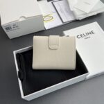 ⁦CELINE WALLET 10.5×8×2cm⁩ – תמונה ⁦2⁩