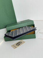 ⁦GOYARD PASSPORT HOLDER 1.5×10×14 CM⁩ – תמונה ⁦4⁩