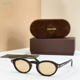 TOM FORD