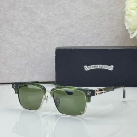 CHROME HEARTS