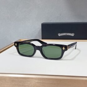 CHROME HEARTS