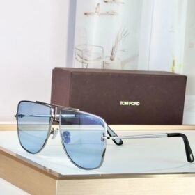 TOM FORD